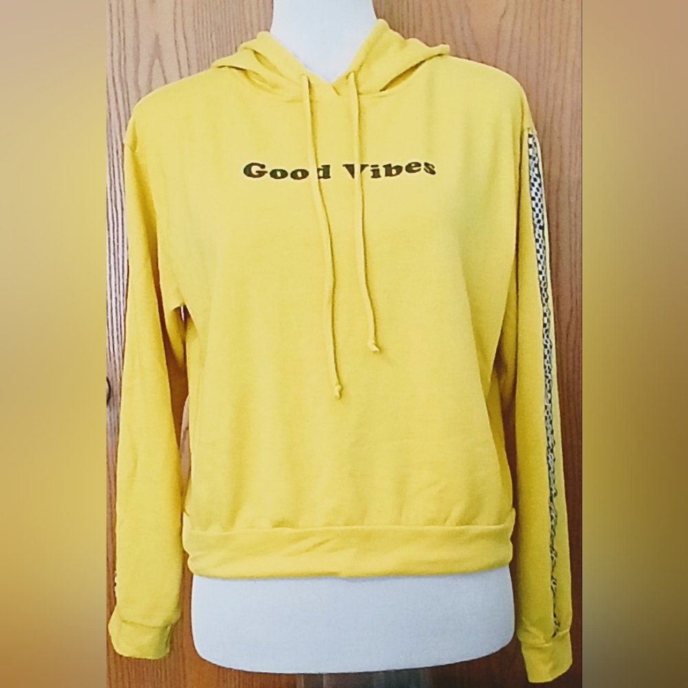 Pop Kiss Good Vibes Lightweight Hoodie size M      4-022